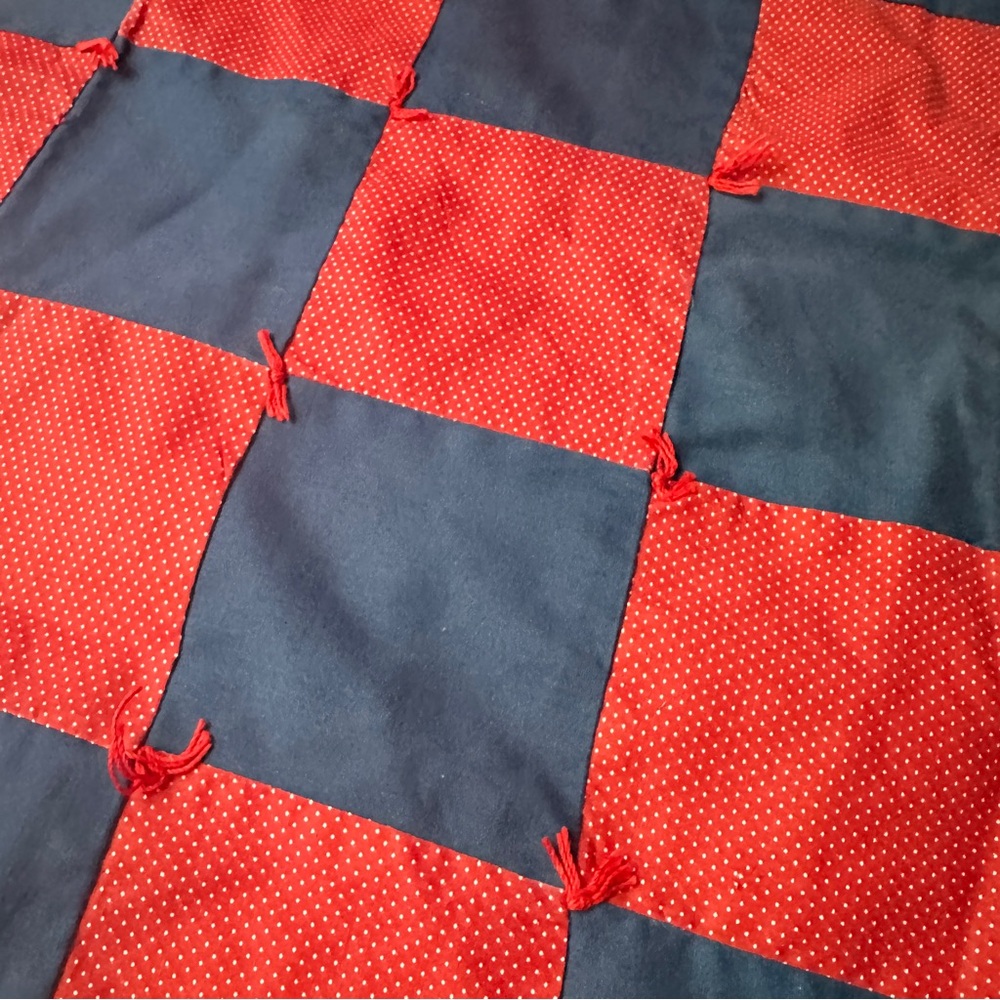 Handmade patchwork lap quilt - Picture 2 of 5